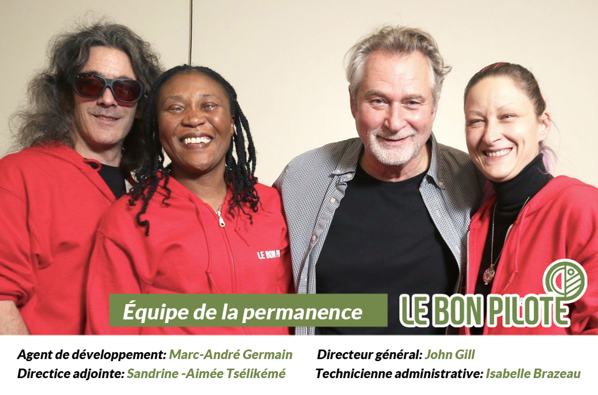 Photo de l'équipe de la permanence. De gauche à droite : Marc-André Germain, Sandrine-Aimée Tsélikémé, John Gill et Isabelle Brazeau. 